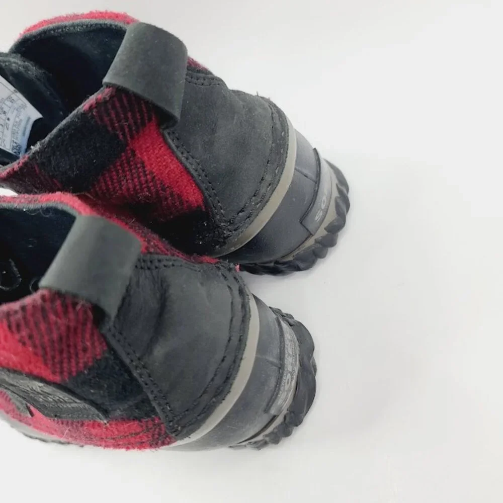 Sorel Women's Black Red Out N About Plus Plaid Classic Ankle‎ Rain Boot Size 5